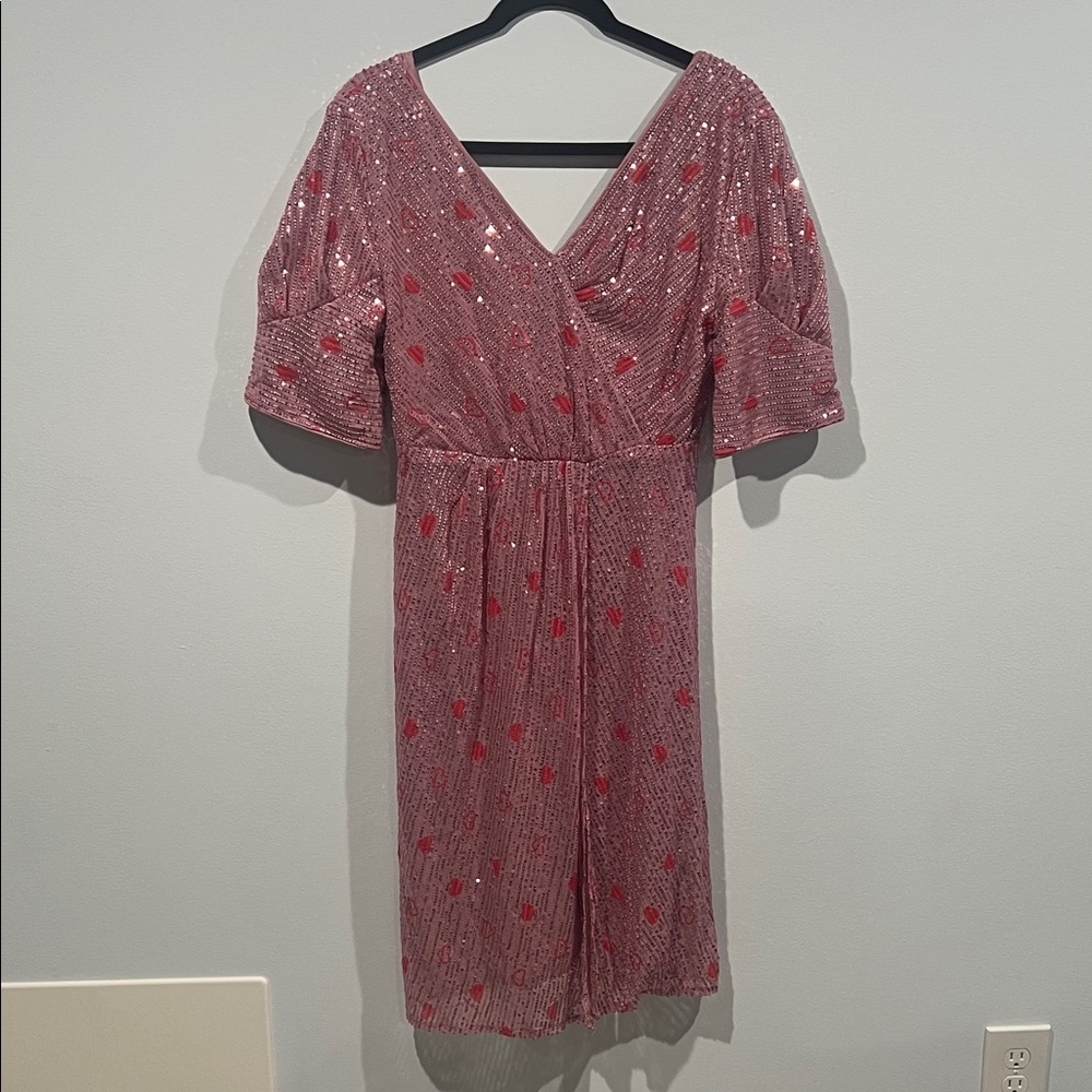 💘 NWOT Pink Sequin & Red Heart Dress – Size L 💘
